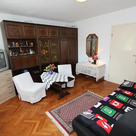 Apartment Monpeloso *