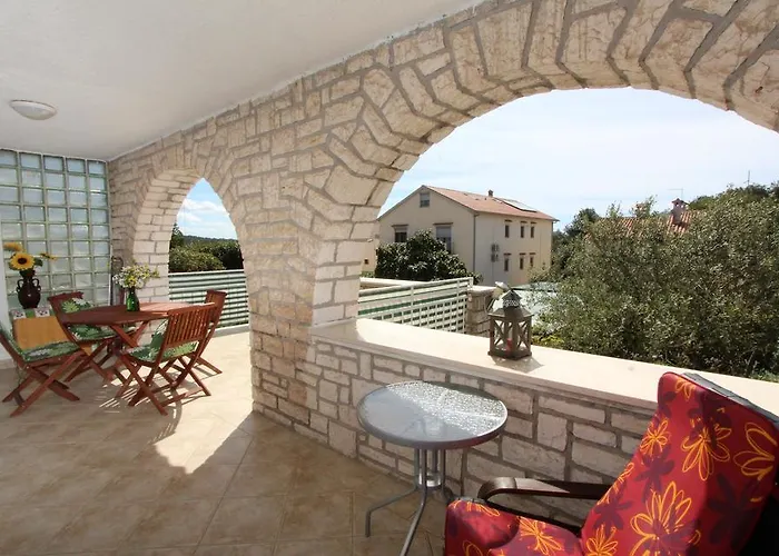 Monpeloso Ρόβινι