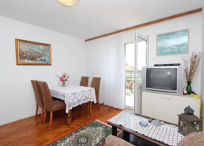 Monpeloso Ρόβινι